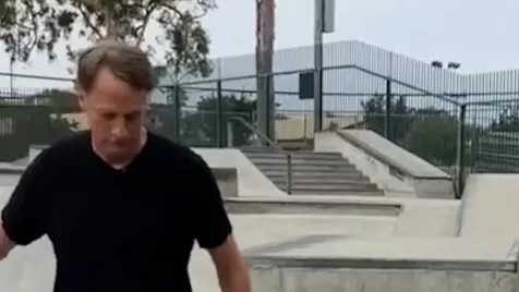Hawk & heldt: skateboard-legende trifft fußball-idol!