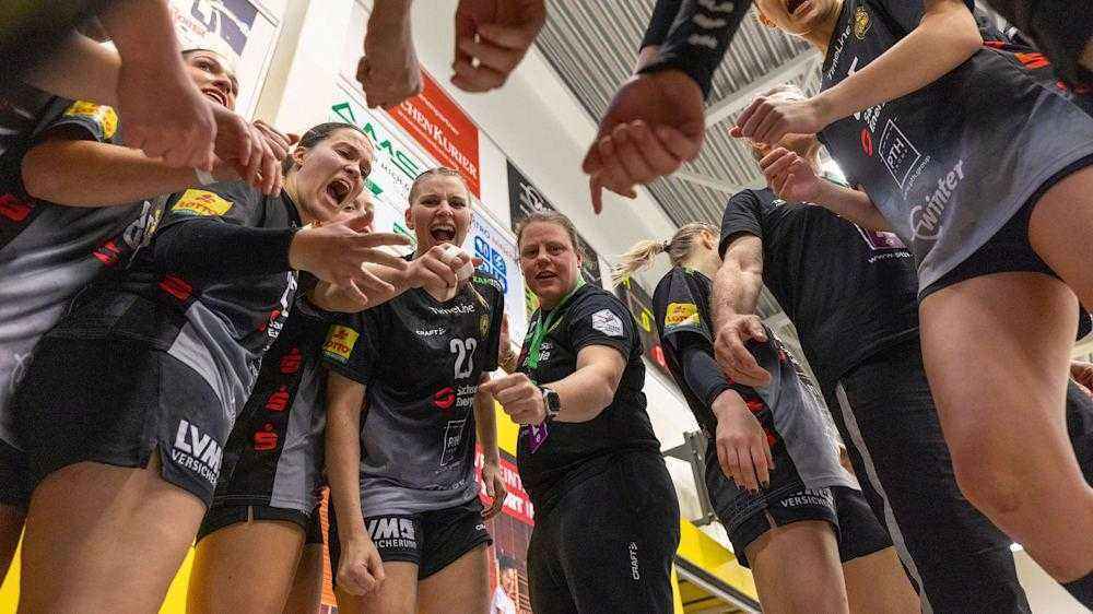 Hc rödertal setzt auf kontinuität: maike daniels bleibt trainerin