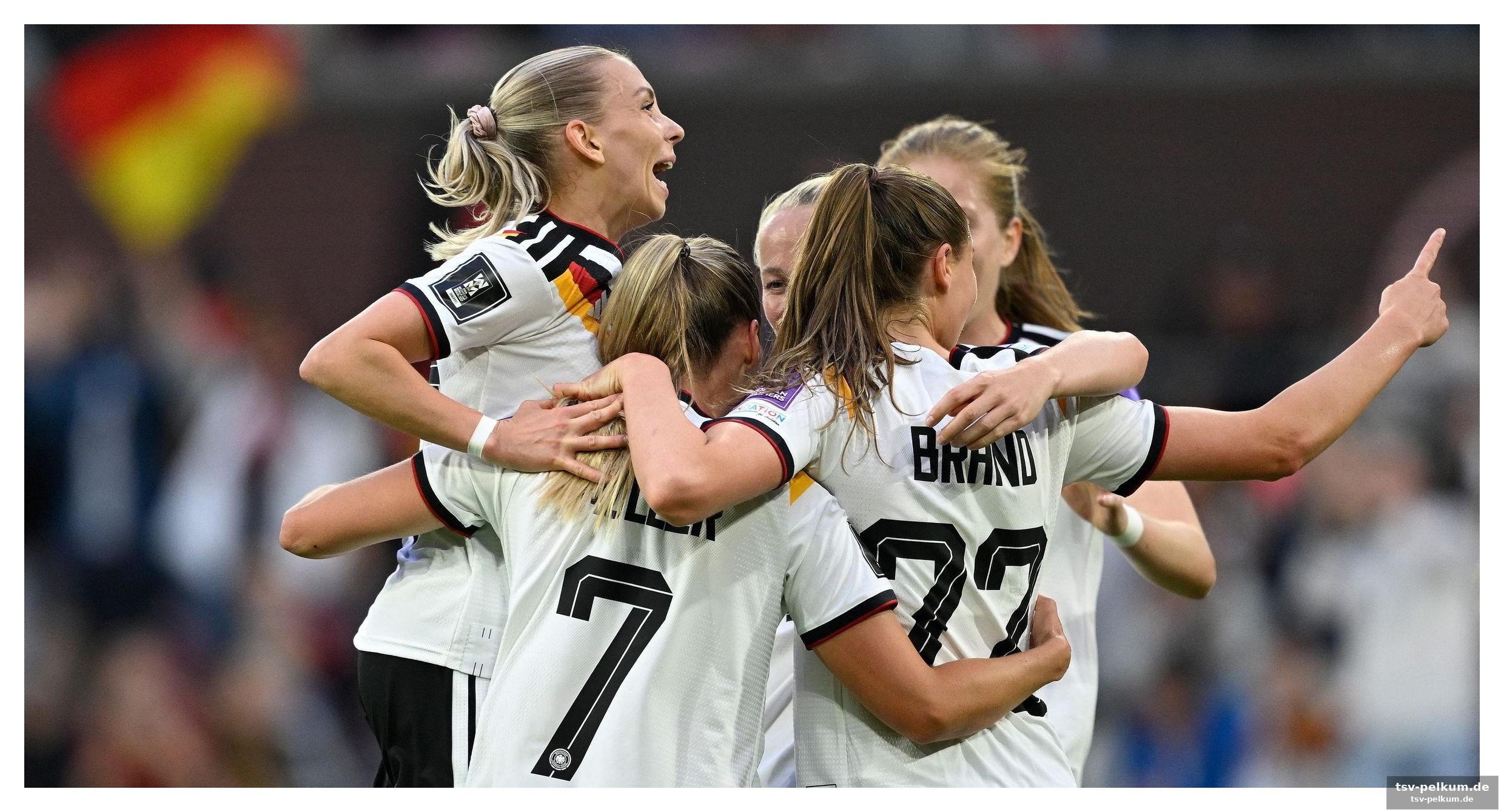 Historisches ticket: dfb-frauen krönen quali-sieg mit gala!