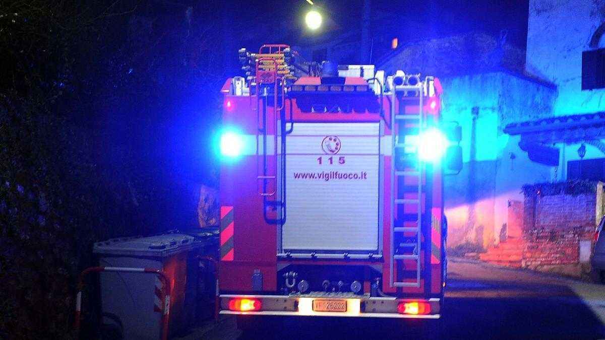 Horror-crash bei salerno: liebespaar stürzt 200 meter in den tod