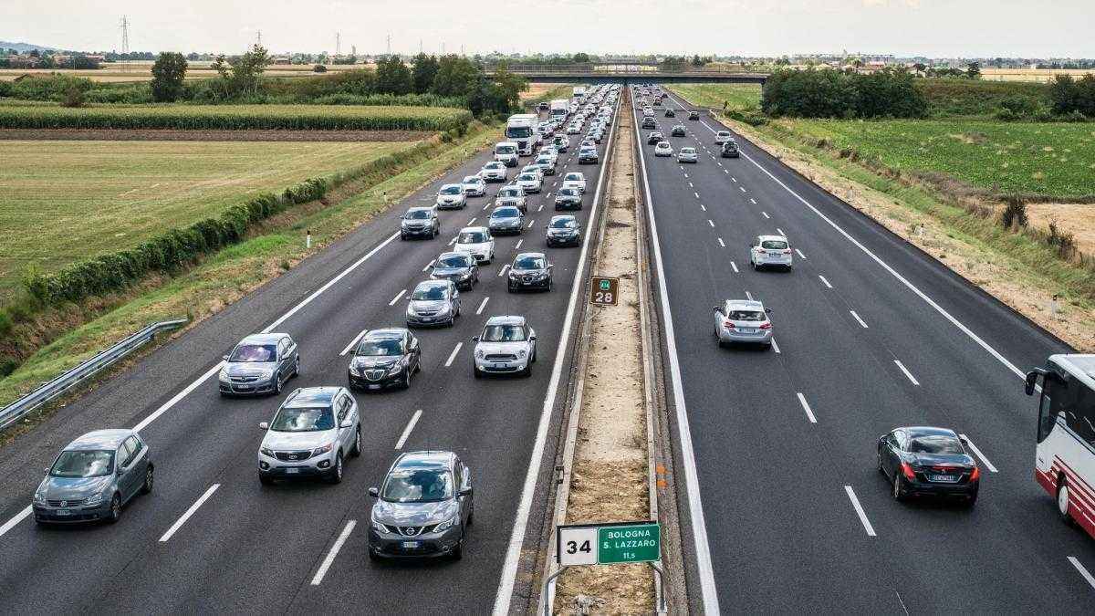 Italien knackt die 8000-kilometer-marke: die heimlichen superlative der autobahnen