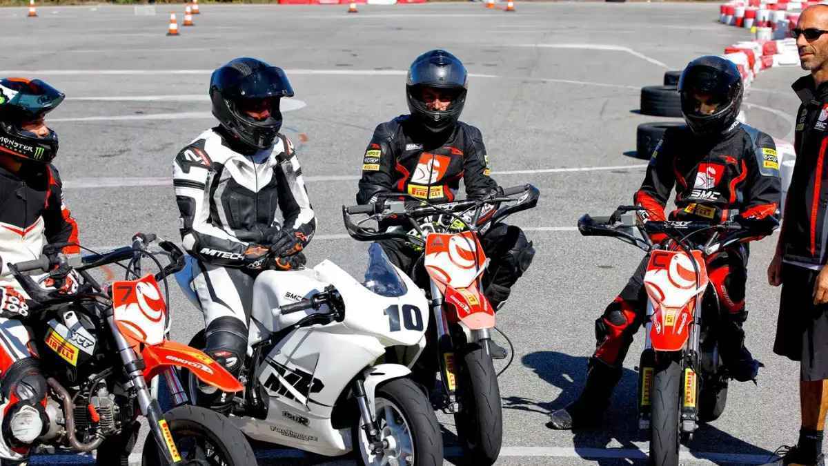 Italien: motorsport-schule erobert abruzzen mit kart- und mini-moto-action!