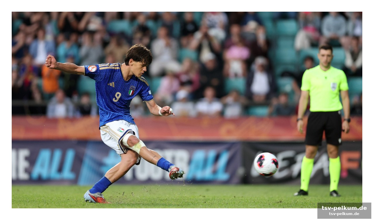 Die azzurrine demonstrieren nervenstärke im elfmeterschießen