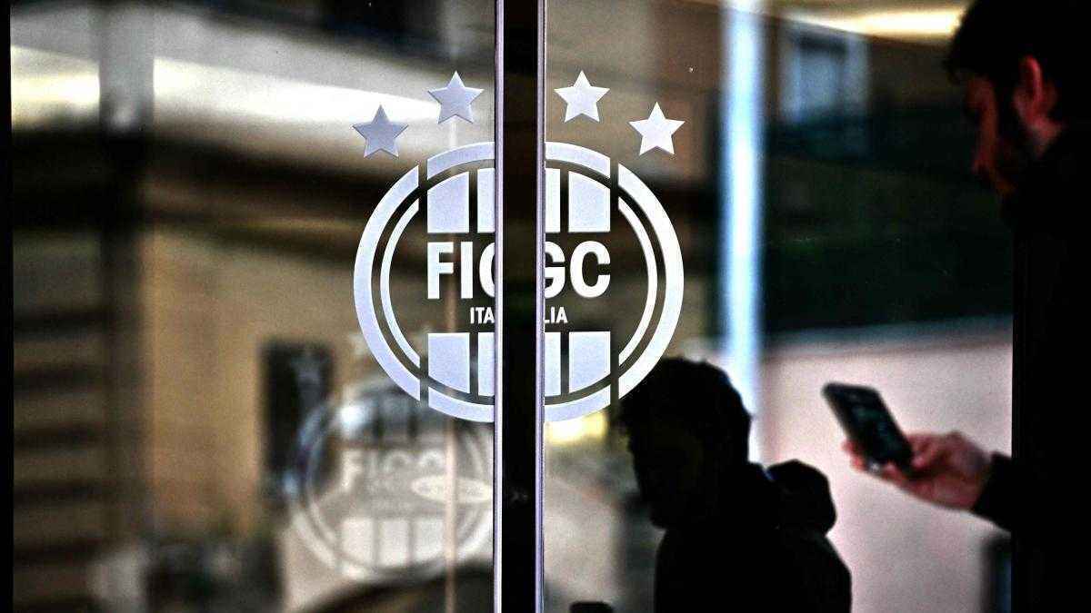 Italienischer fußball: machtkampf um den verbandspräsidenten droht!