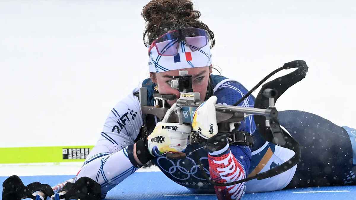 Jeanmonnot greift zum skalpell: biathlon-star operiert sich am auge!