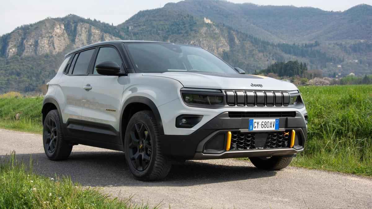 Jeep avenger 4xe: der kleine offroader überrascht mit leistung und preis