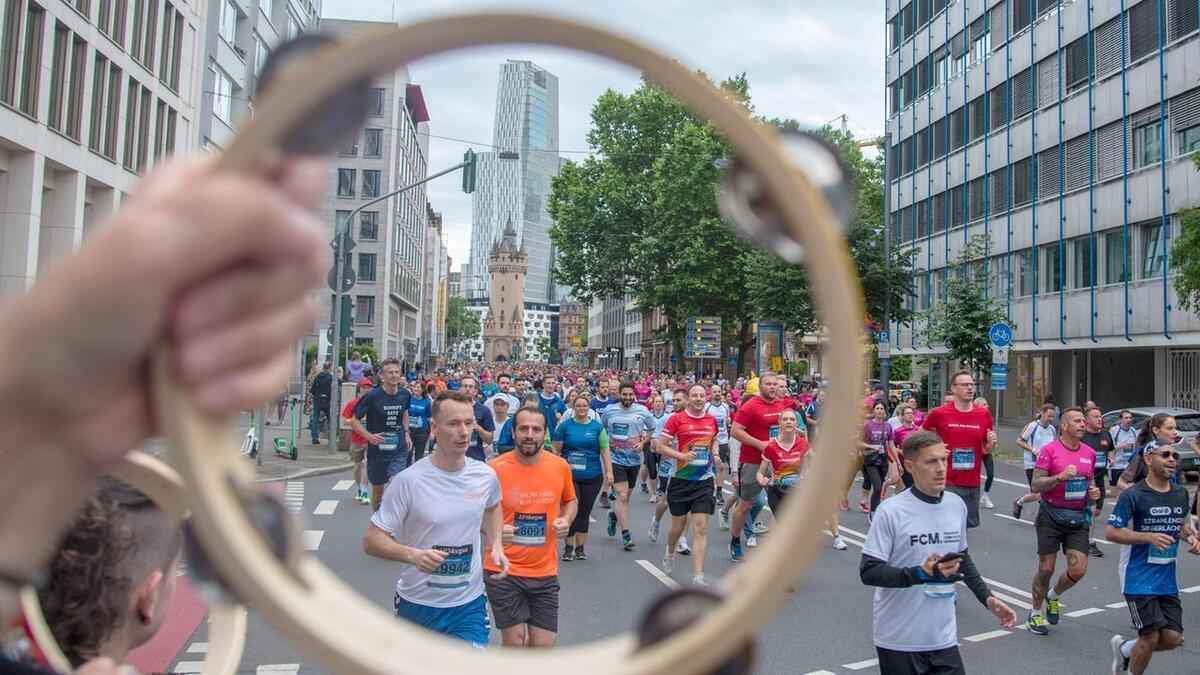 Jp-morgan-lauf: zehntausende feiern bewegung in frankfurt!