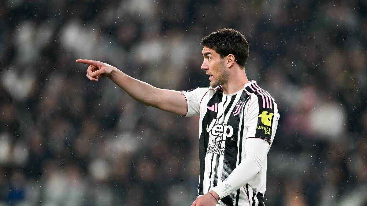 Juve verlängert mit vlahovic: 50 % gehaltsverzicht, dafür turbo-start ins champions-rennen