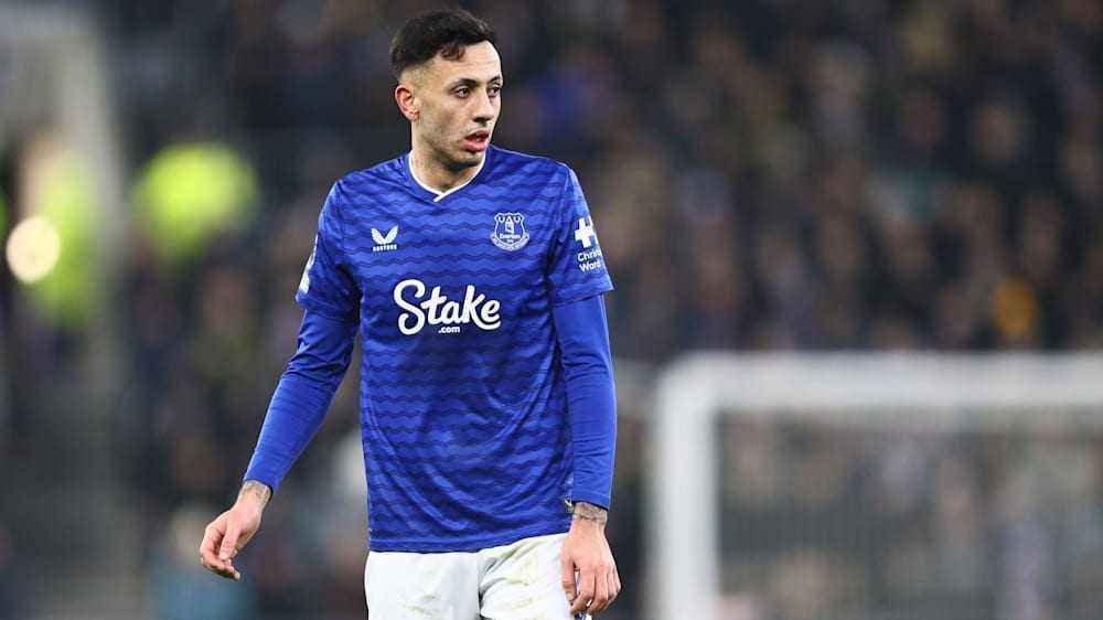 Knall beim transfer: crystal palace lässt dwight mcneil im stich – partnerin erhebt schwere vorwürfe