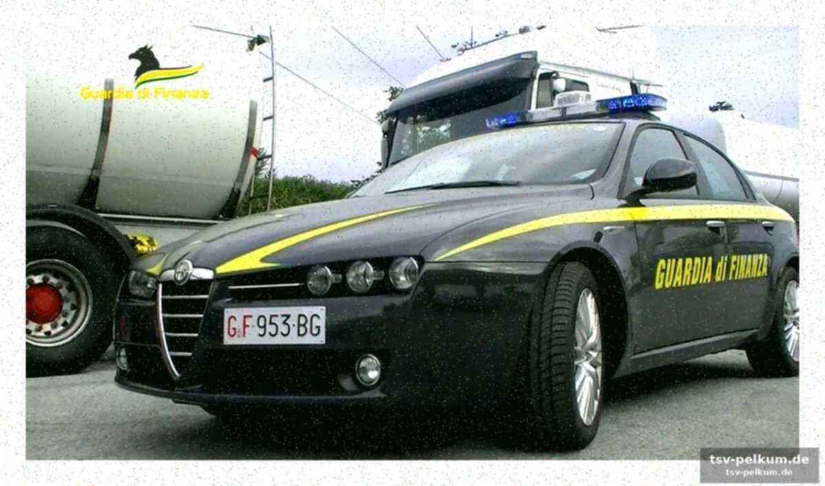 Betrugsmaschen in rom und lecce aufgedeckt