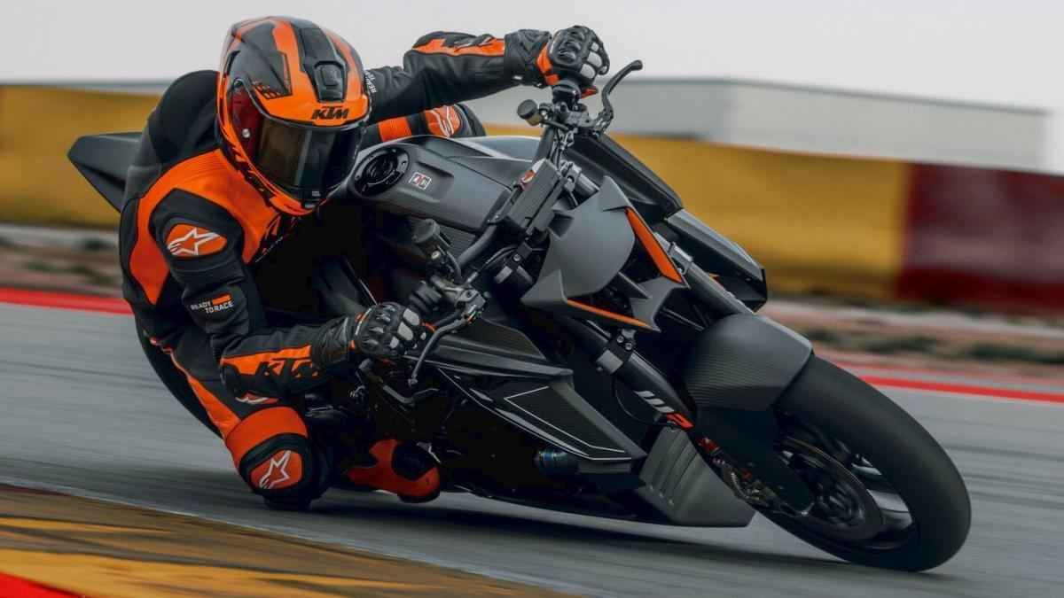 Ktm 1390 super duke rr track: der ultimative pisten-renner aus österreich