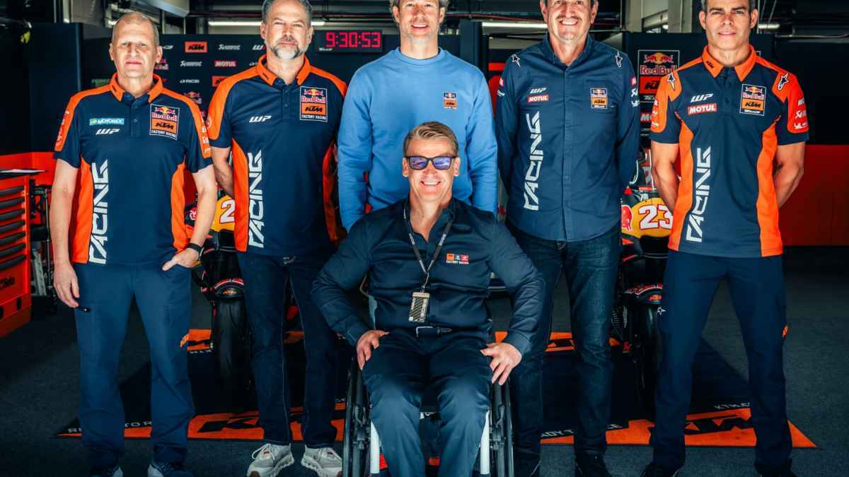 Ktm stürmt motogp: vier bikes ab 2027 – steiner überzeugt!