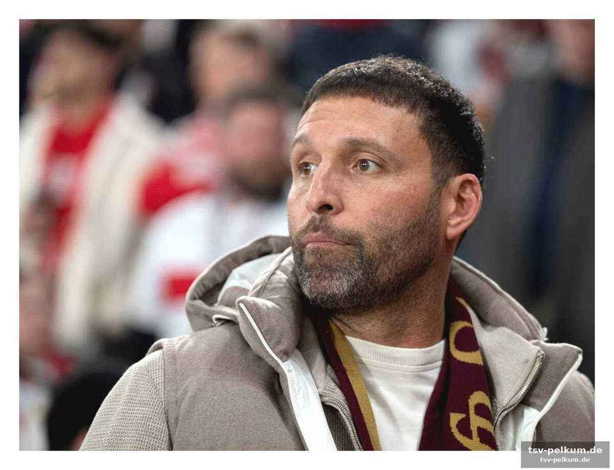 Die schatten der vergangenheit: stadionflucht und ballack-streit
