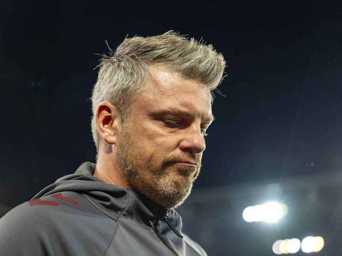 Kwasniok bangt gegen dortmund – beim fc droht die schere