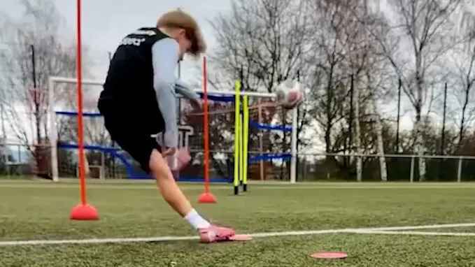 Laimer haut Stuttgart um! Hacke-Tor katapultiert Bayern zum Sieg – Ist das der Aufstieg zum Superstar?
