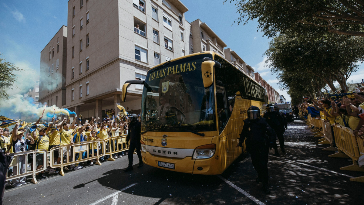 Las palmas mobilisiert: gelbe welle rollt auf málaga zu!