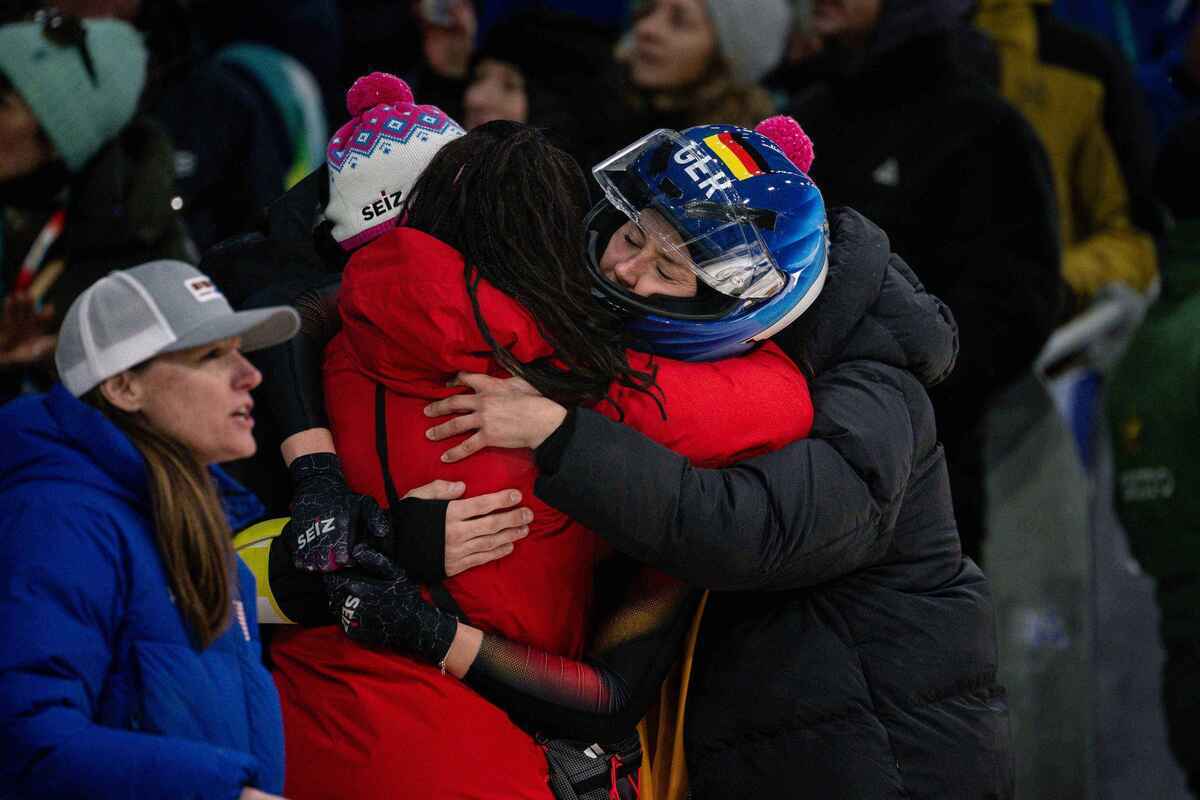 Laura nolte blickt nach silber im monobob auf gold im zweierbob