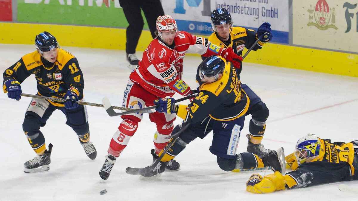 Lausitzer füchse demütigen eispiraten – ein hockey-spektakel!