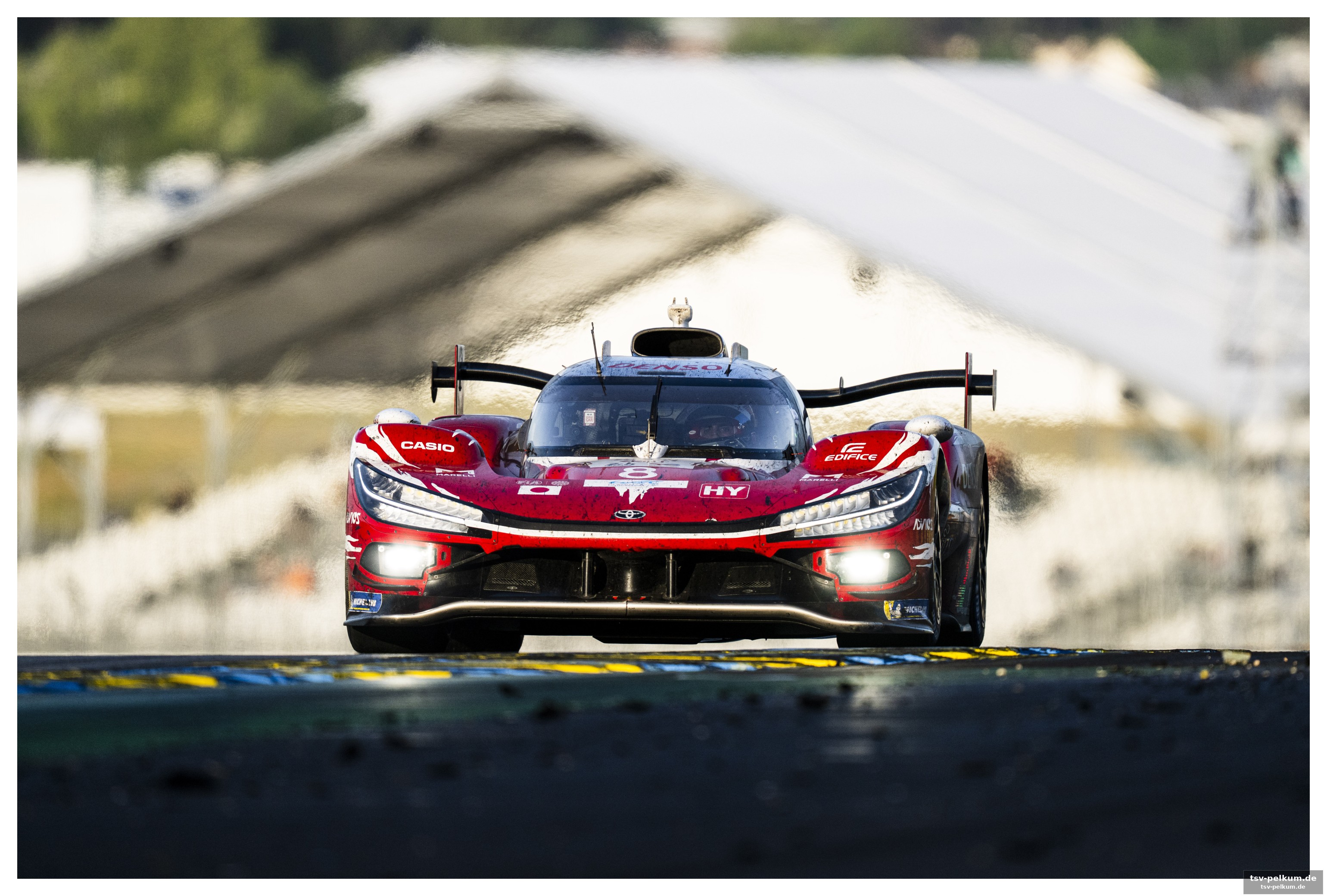 Bmw kämpft sich ins rennen