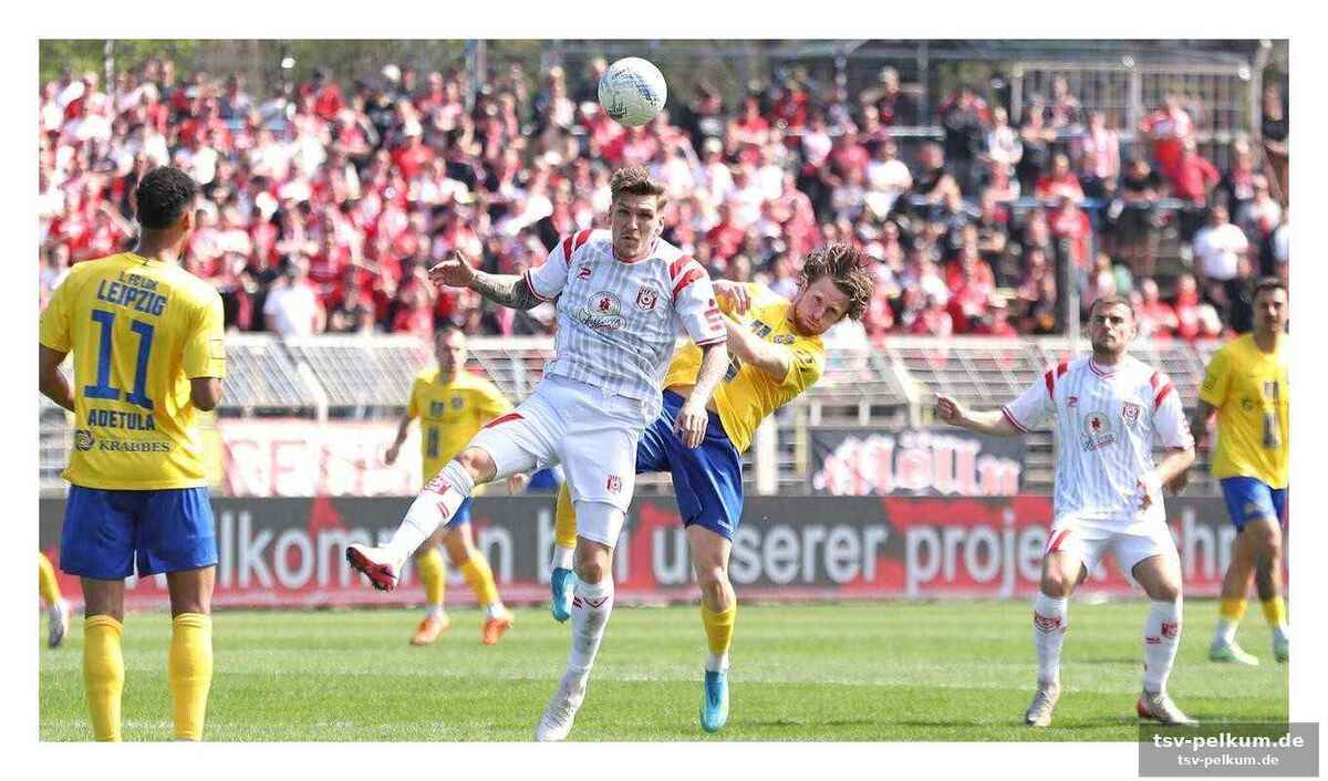 Kopfballgefechte und rekorde bestimmen derby