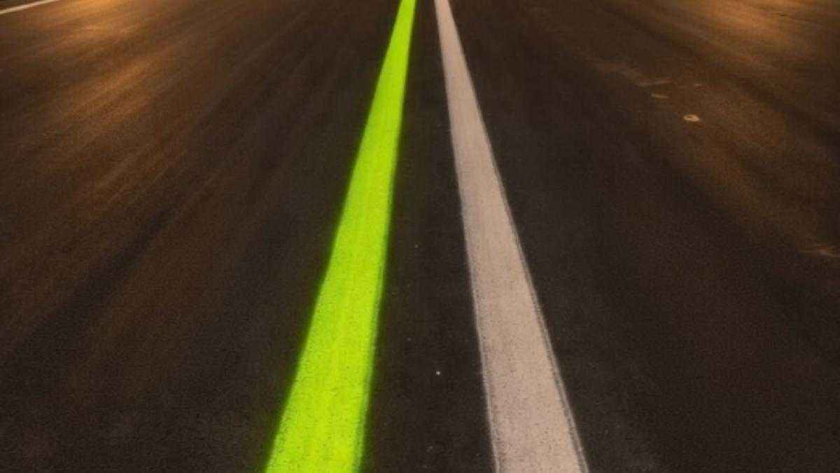Leuchtende straßen: malaysia testet innovative markierungen zur unfallverhinderung