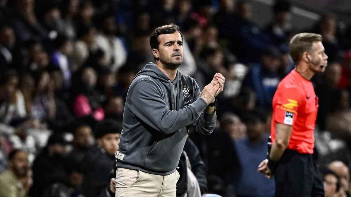Leverkusen: spanier martinez novell übernimmt trainerposten!