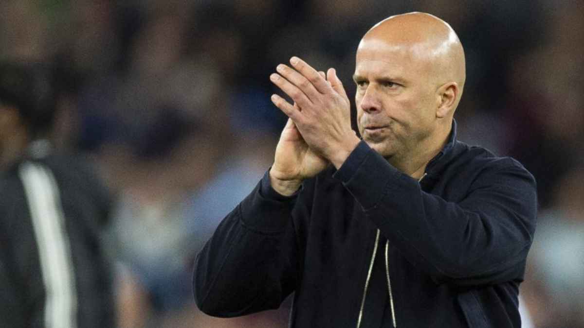 Liverpool trennt sich von slot: überraschendes ende nach premier-league-triumph