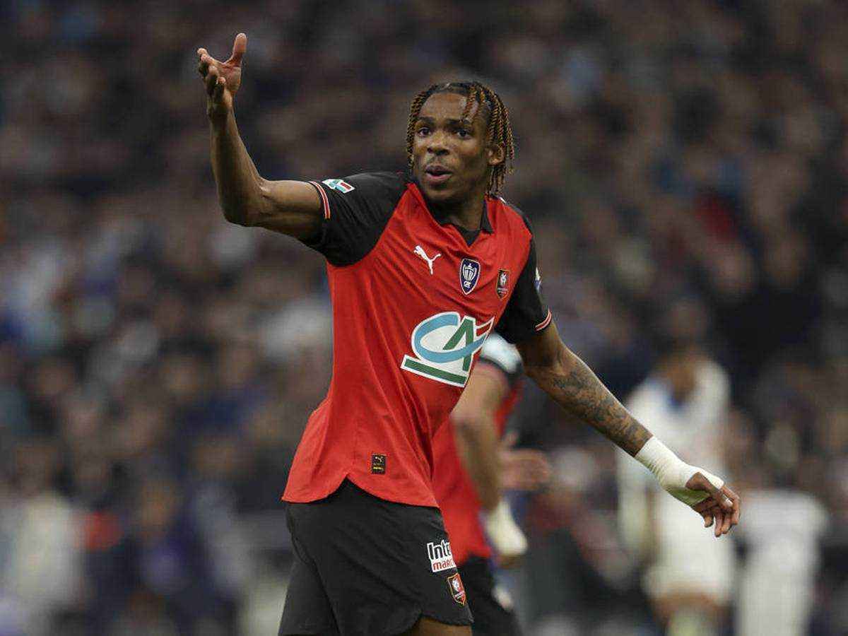 Liverpool zahlt 69 millionen für spieler, der sich weinend die schulter hält