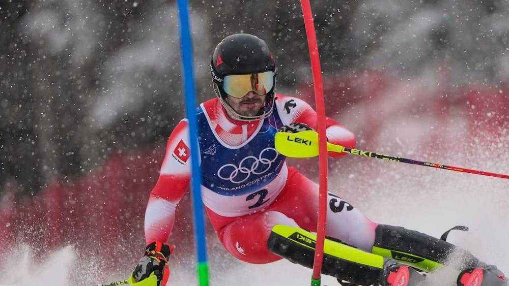Loic meillard krönt sich zum olympiasieger im slalom von bormio