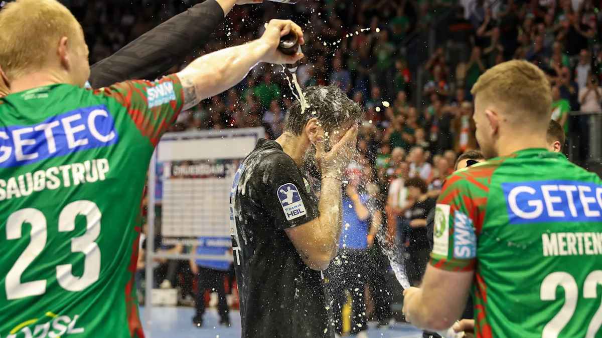 Magdeburg feiert: meisterparty auf dem rasen!