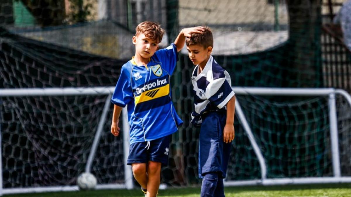 Mailänder nachwuchs-fußballspektakel: 14. trofeo maurizio mosca beginnt!