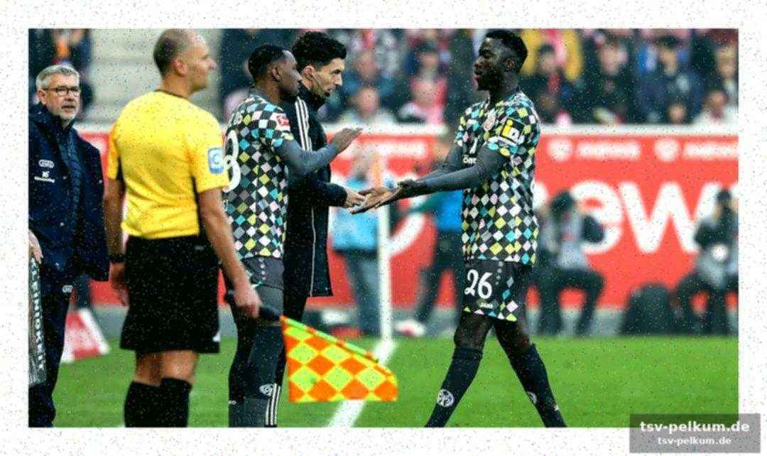 Debüt für sheraldo becker?