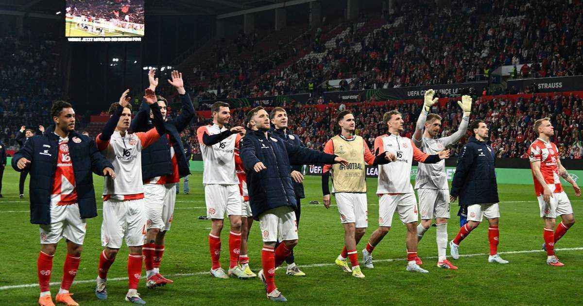 Mainz schreibt geschichte, doch der abstieg klopft schon wieder