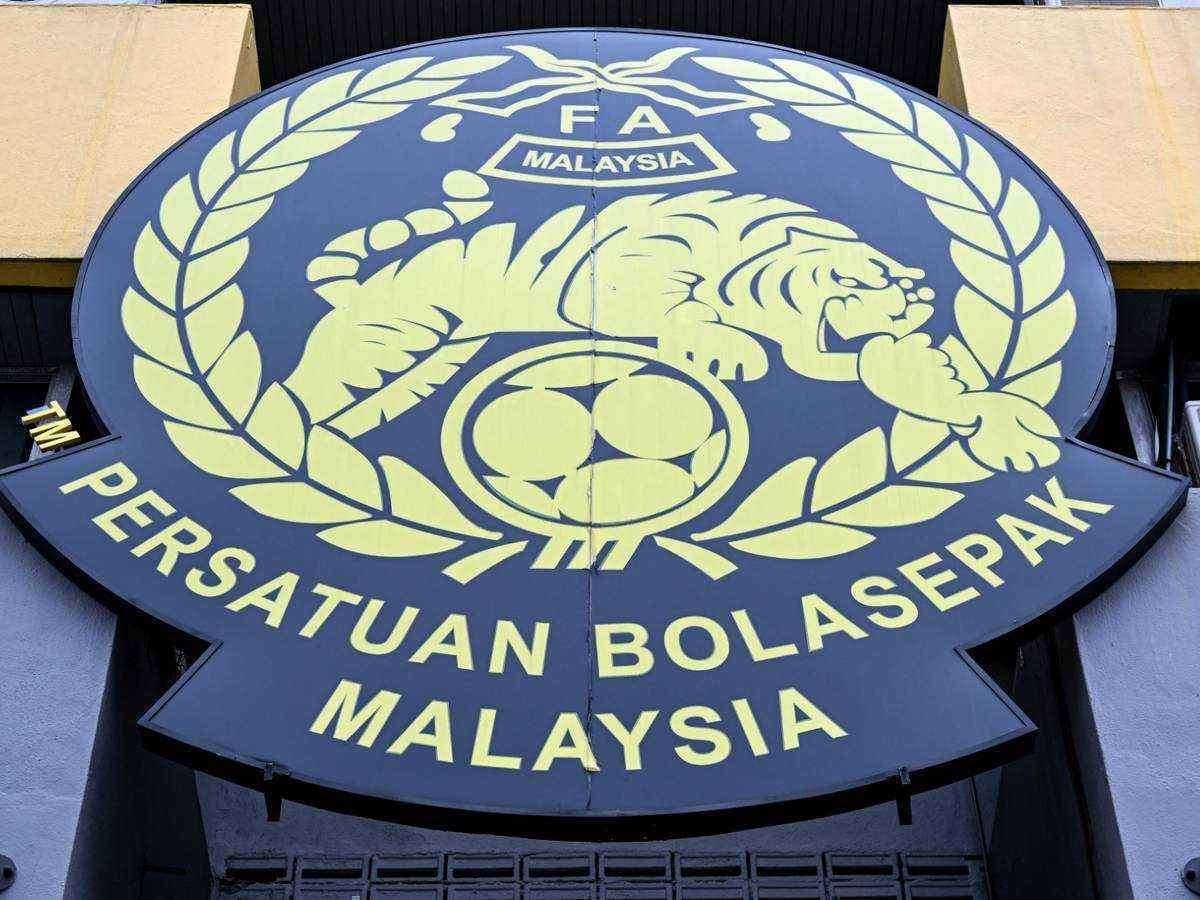 Malaysias falsche pässe: fifa-sperre bleibt – spieler dürfen nur trainieren
