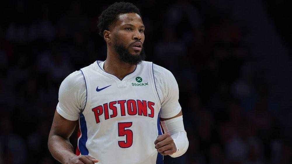 Malik beasley schließt sich bad bunnys team in puerto rico an