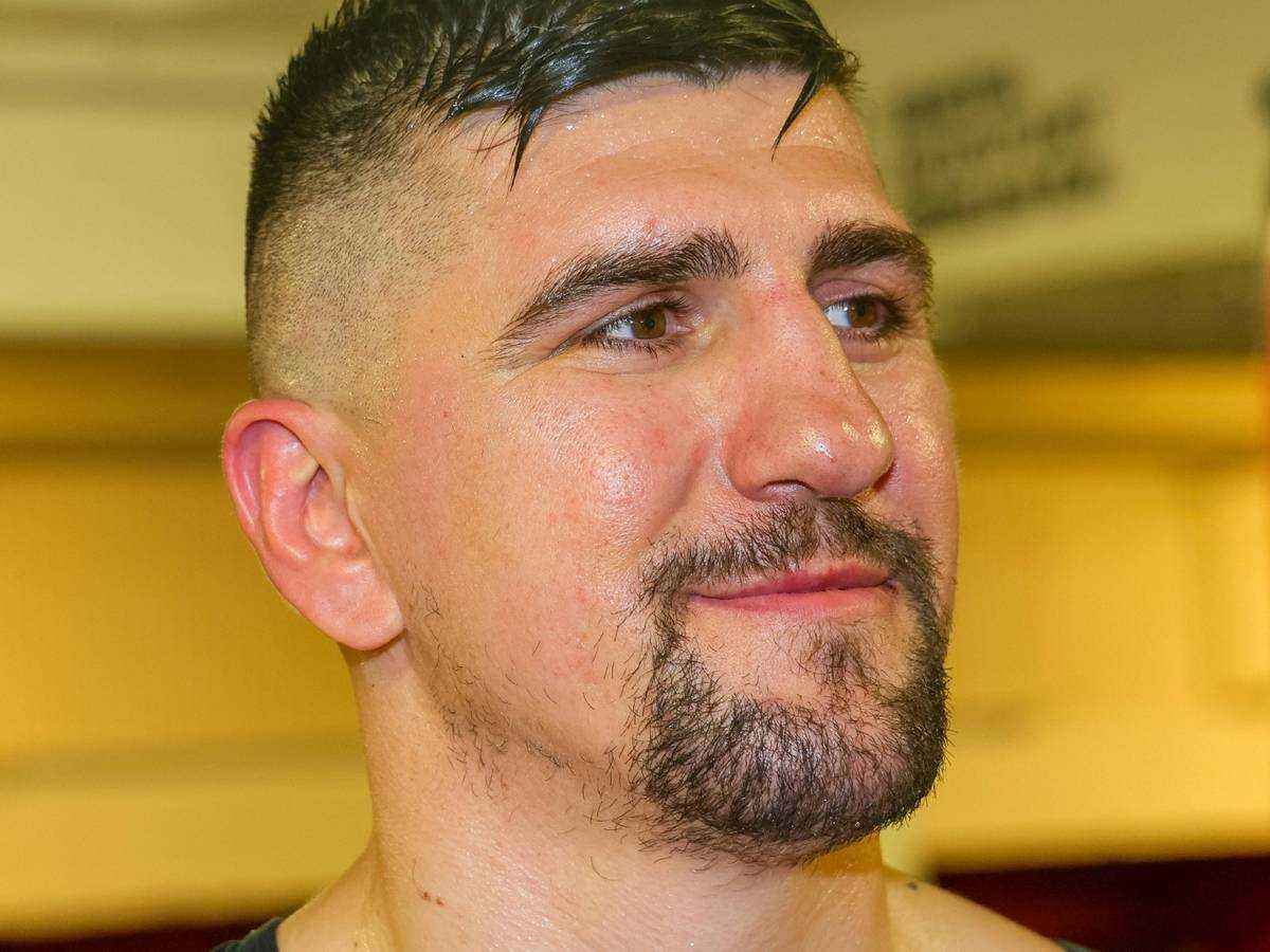 Marco huck feiert überzeugendes comeback – wm-träume leben weiter