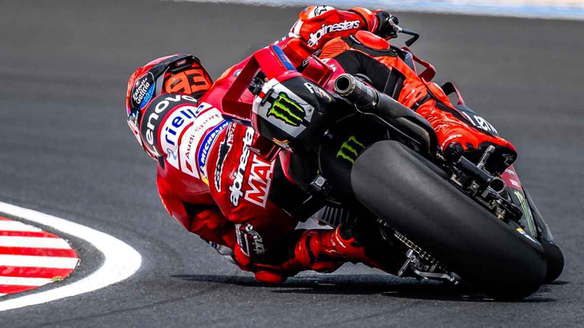 Márquez triumphiert in ungarn: historischer pole und dominanter sprint!