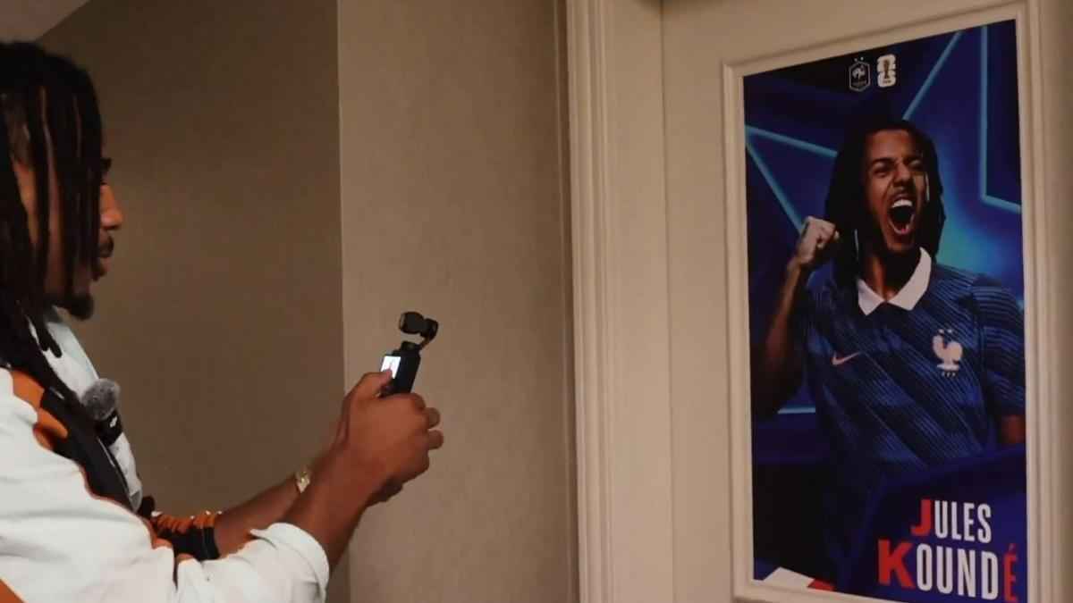 Mbappé und frankreich: überraschung im hotel – panini-sammelkarten statt routine!