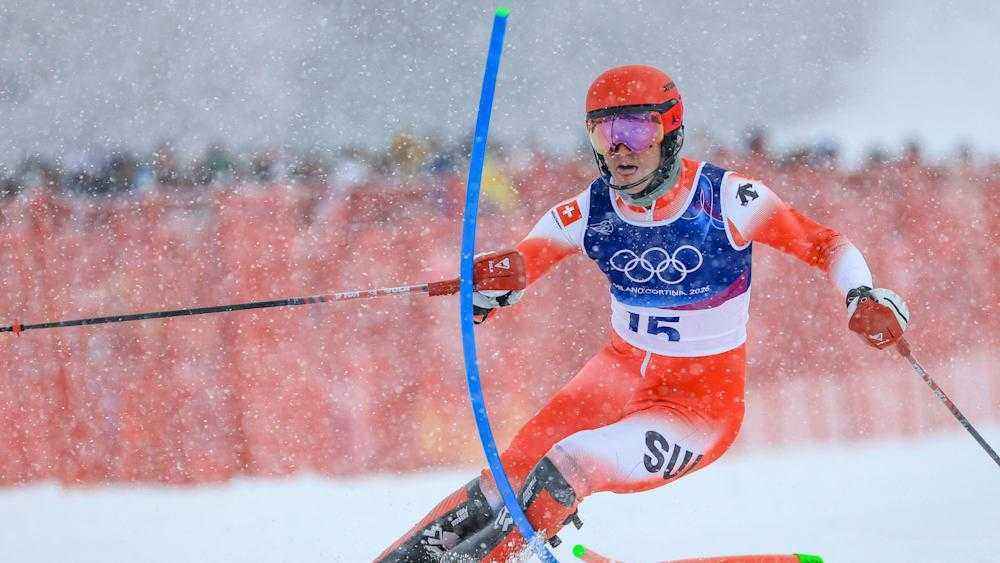 Mcgrath führt, meillard kämpft: erster slalom-durchgang in mailand