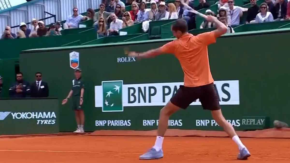 Ein auftritt zum vergessen für den tennisstar