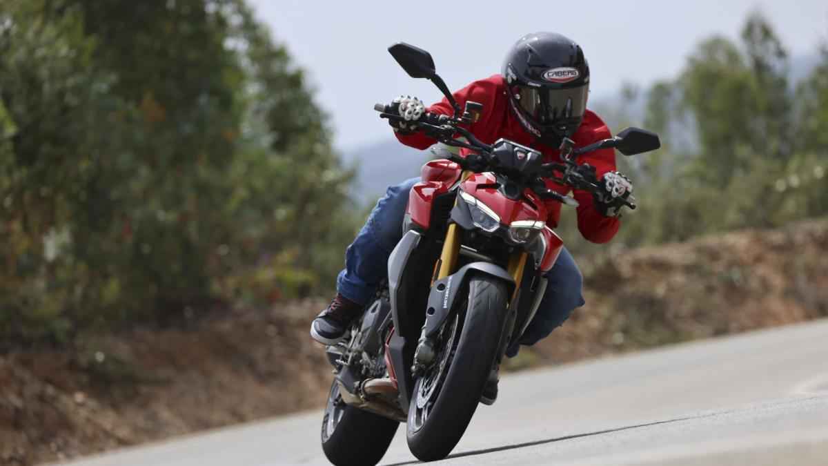 Metzeler sportec 01 & 01 rs: der neue maßstab für supersport-reifen?