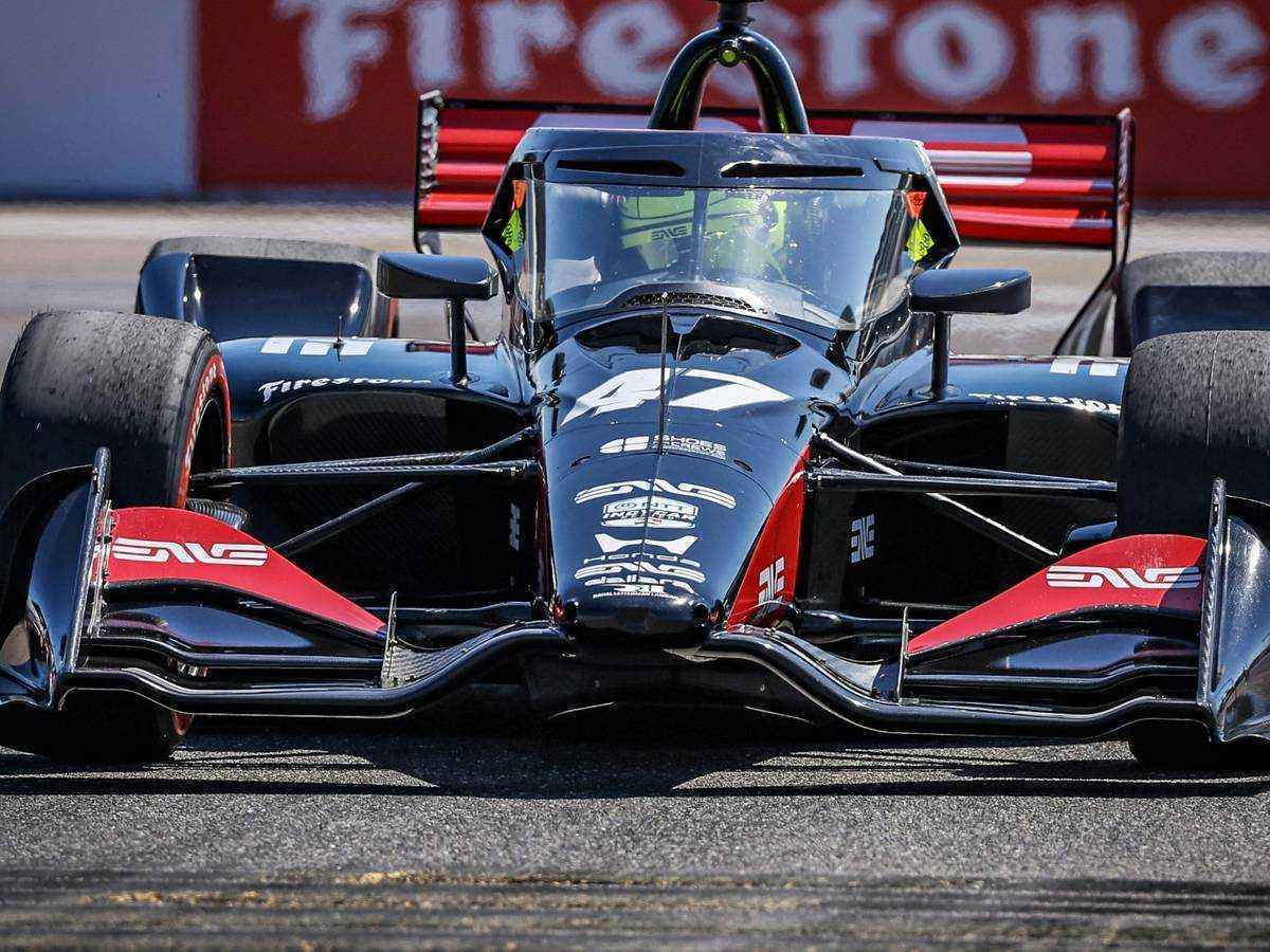 Mick schumacher versinkt im phoenix-staub