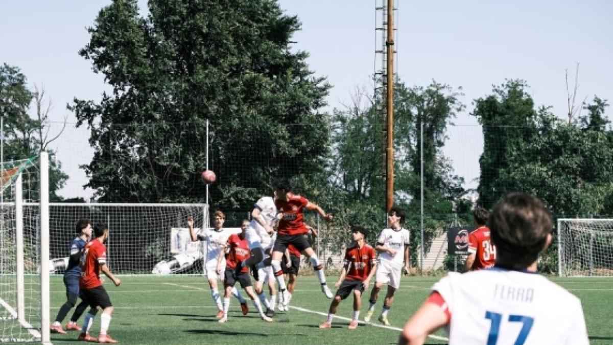 Milano football cup: dramatischer viertelfinal-krimi!