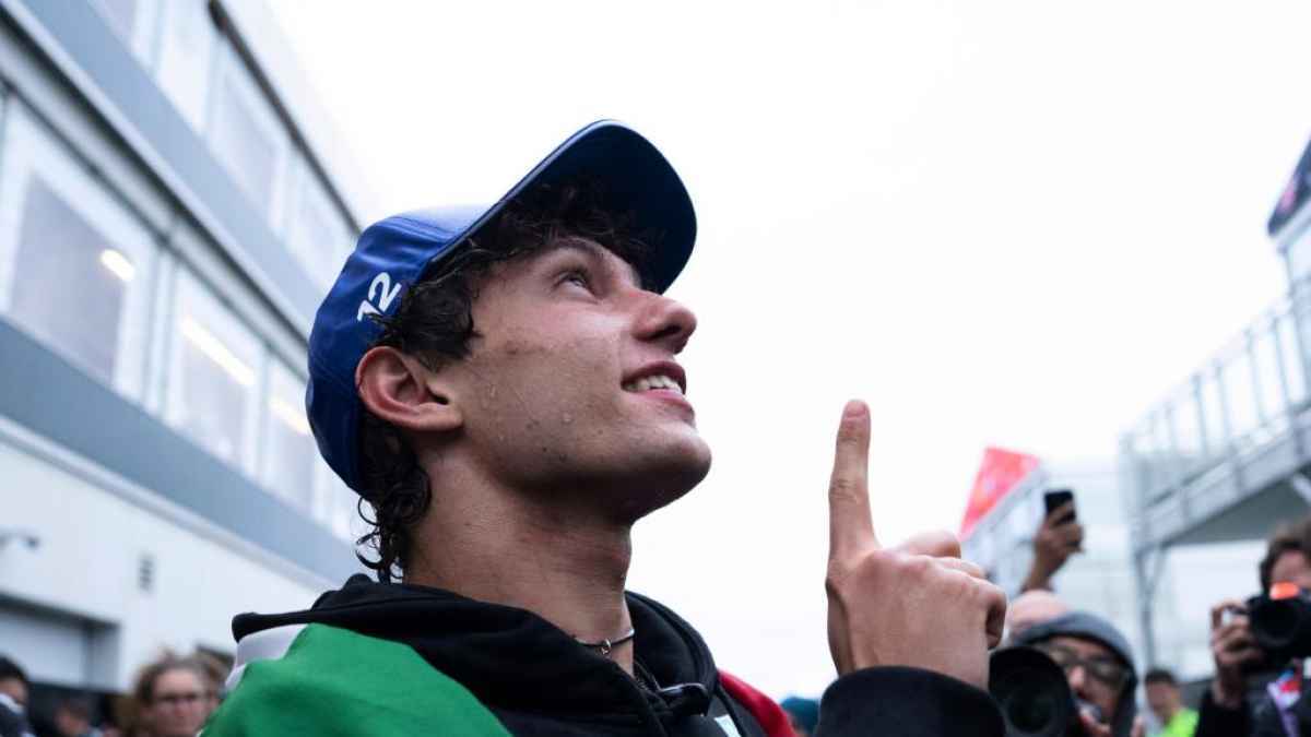 Monaco-drama: antonelli führt, mercedes bangt!