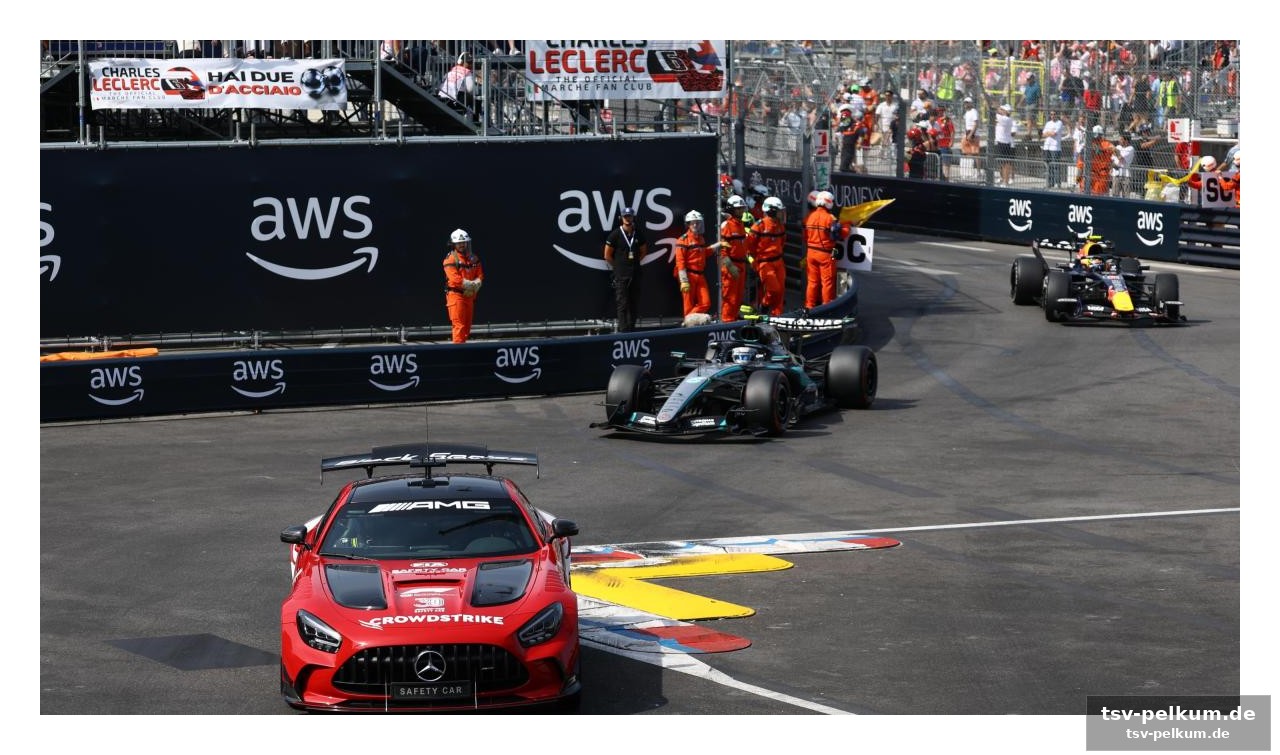 Hamilton im strafreigen, hulkenberg mit glück