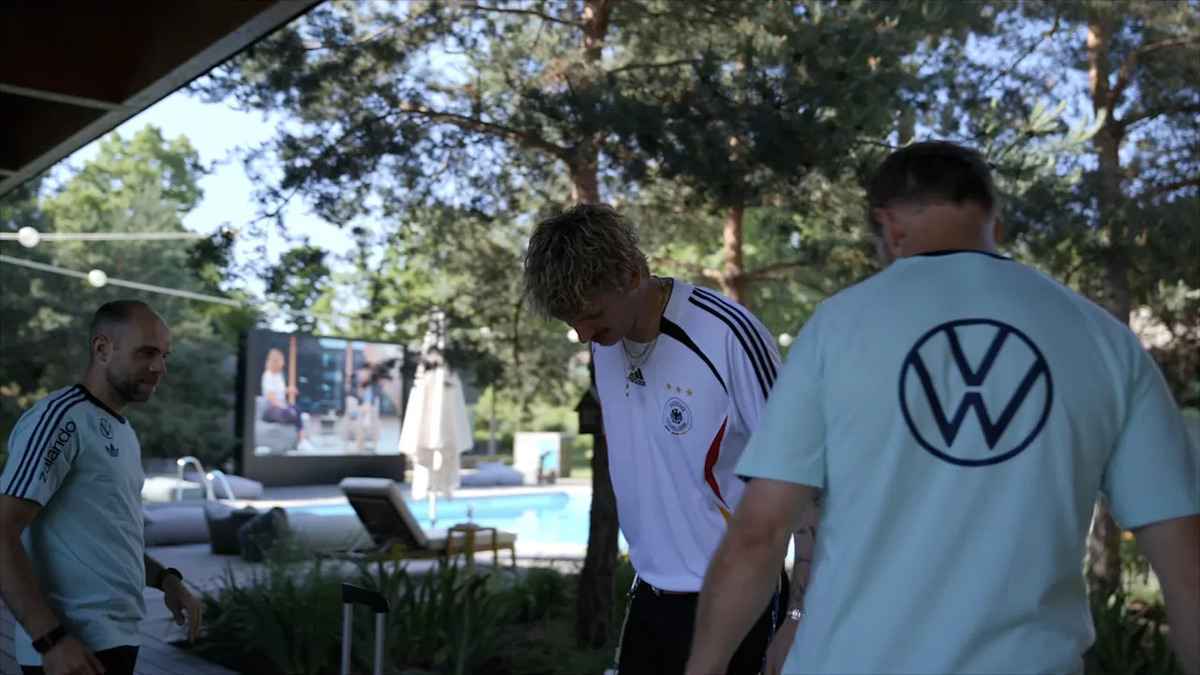 Nagelsmann begeistert: dfb-star stiehlt mit outfit die show!
