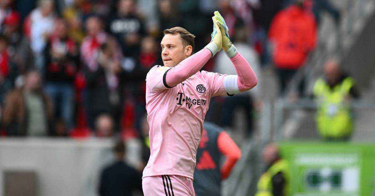 Neuer überragt giggs: historischer meistertitel nummer 13!