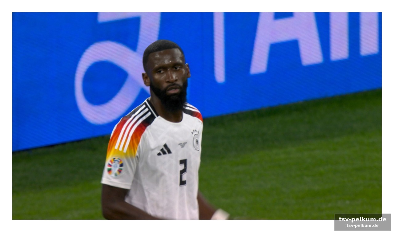 Neuer schreibt fußballgeschichte im tor