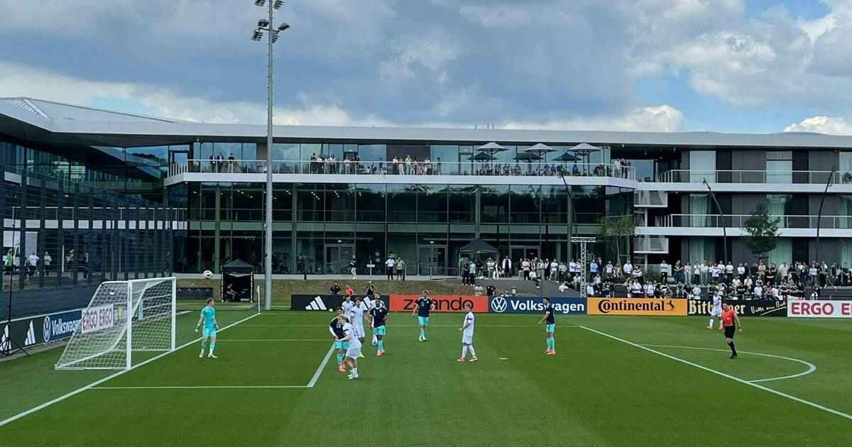 Neuer-comeback in sicht: dfb-elf verabschiedet sich siegreich!