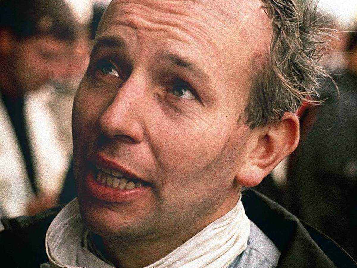 Neun jahre ohne john surtees: der einzige champion, der zwei räder und vier räder beherrschte